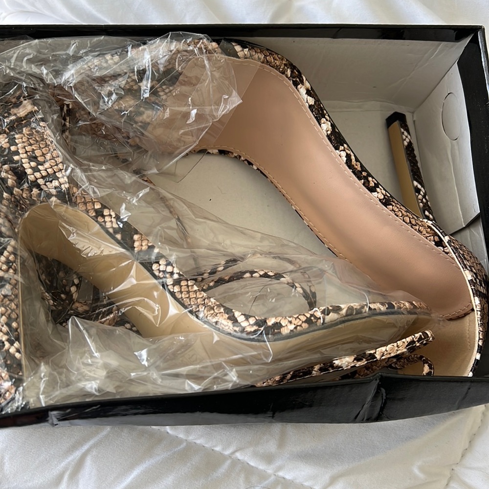 Snakeprint heels